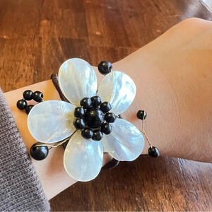 Womens BRACELET HANDCRAFTED NATURAL STONE FLOWER Mother Pearl Gift Birthday Chic